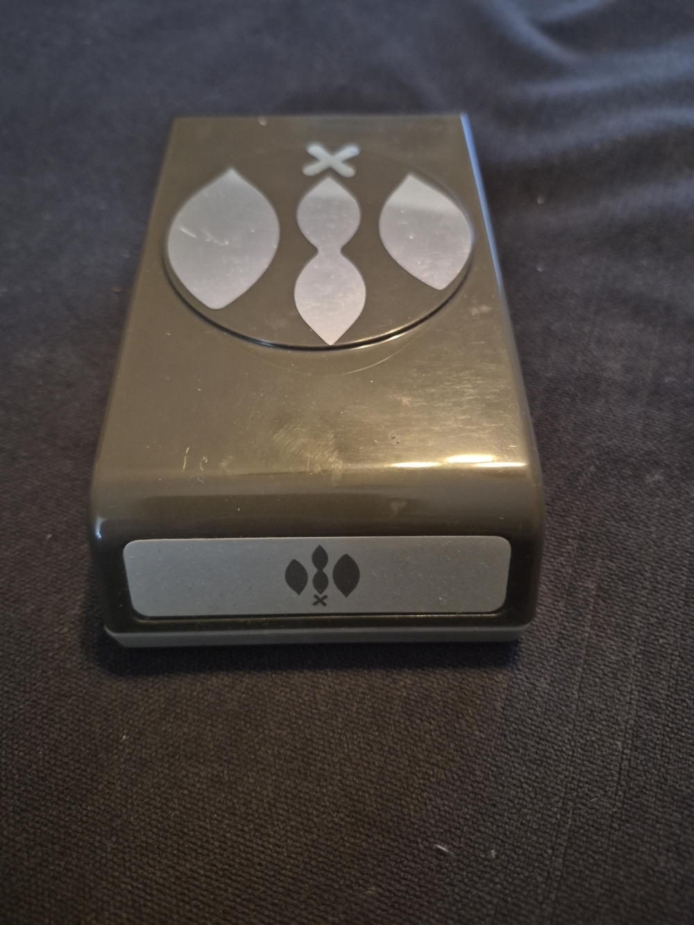 Stampin' Up! Paper Punch Festive Flower